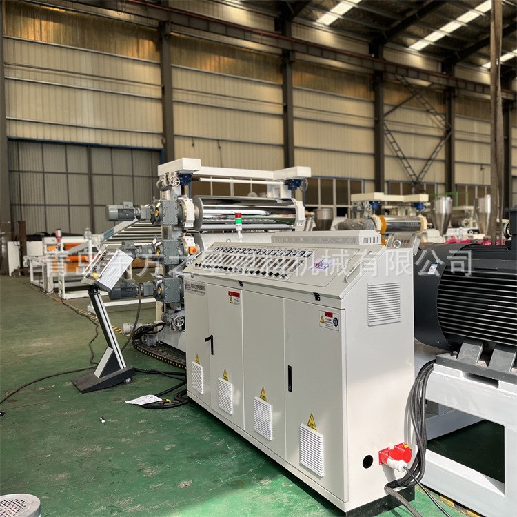 Επισκέψεις πελατών για τη γραμμή παραγωγής πλακών με μοτίβο PVC με διαμάντια για την κτηνοτροφία